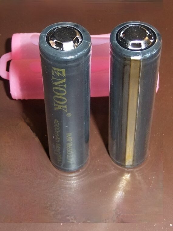 2x Enook 4000mAh 3.7V Button Top protected 18650