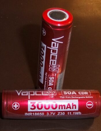 2x 50A Vapcell Z30 3000mAh Unprotected flat top 18650