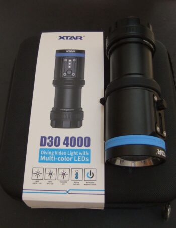 XTAR D30 4000 Lumen LED Diving Torch
