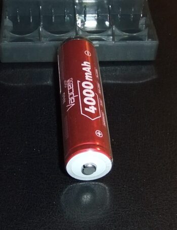 1x Vapcell N40 4000mAh protected button top 18650