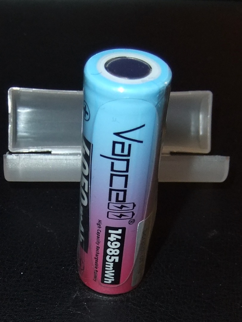 1x Vapcell N41 4050mAh Unprotected flat top 18650